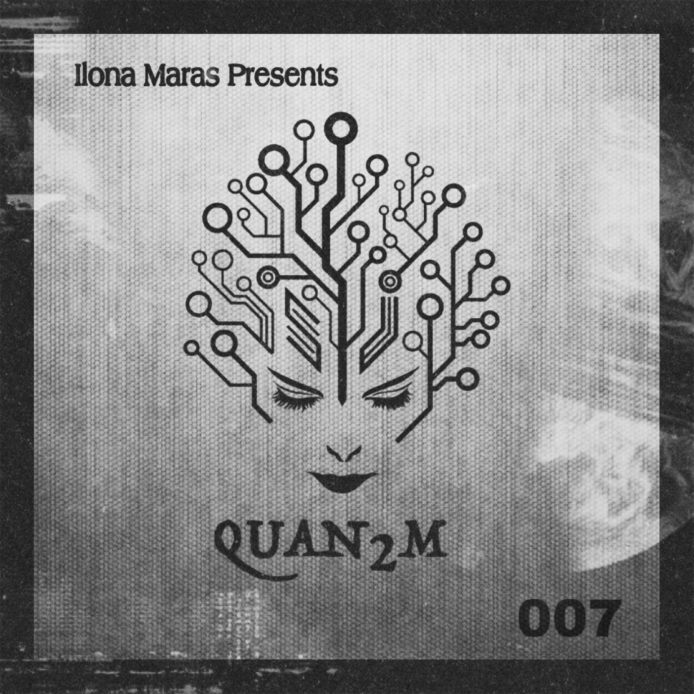 Quan2m by Ilona Maras